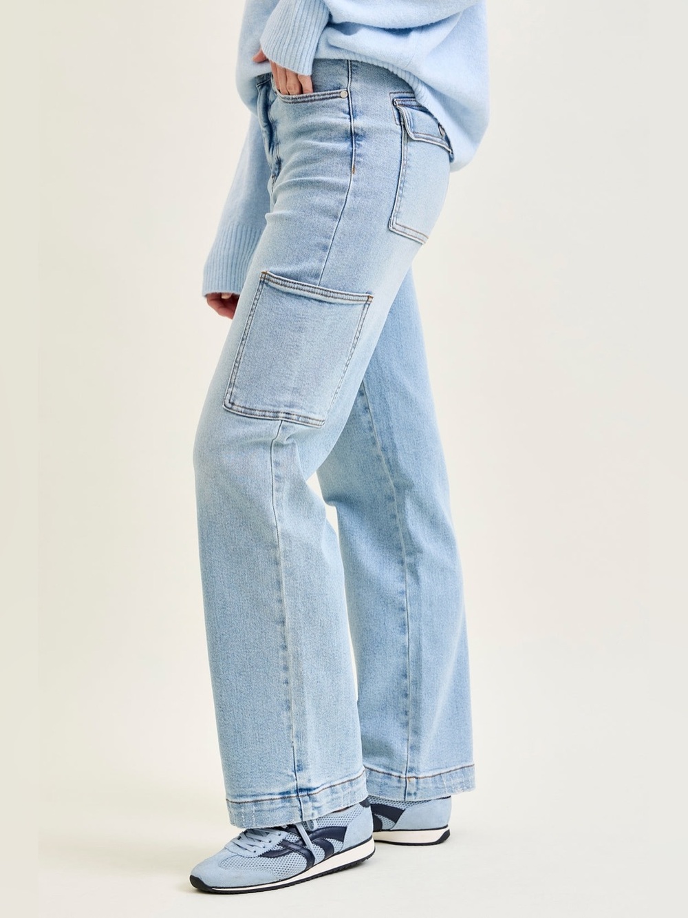 Judy Blue Lux Cargo Wide Leg Blue Jeans Stretch Denim Size 9 / 29